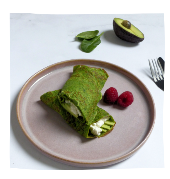 Tussendoortjes voor onderweg: spinaziepannenkoeken met avocado en cottage cheese